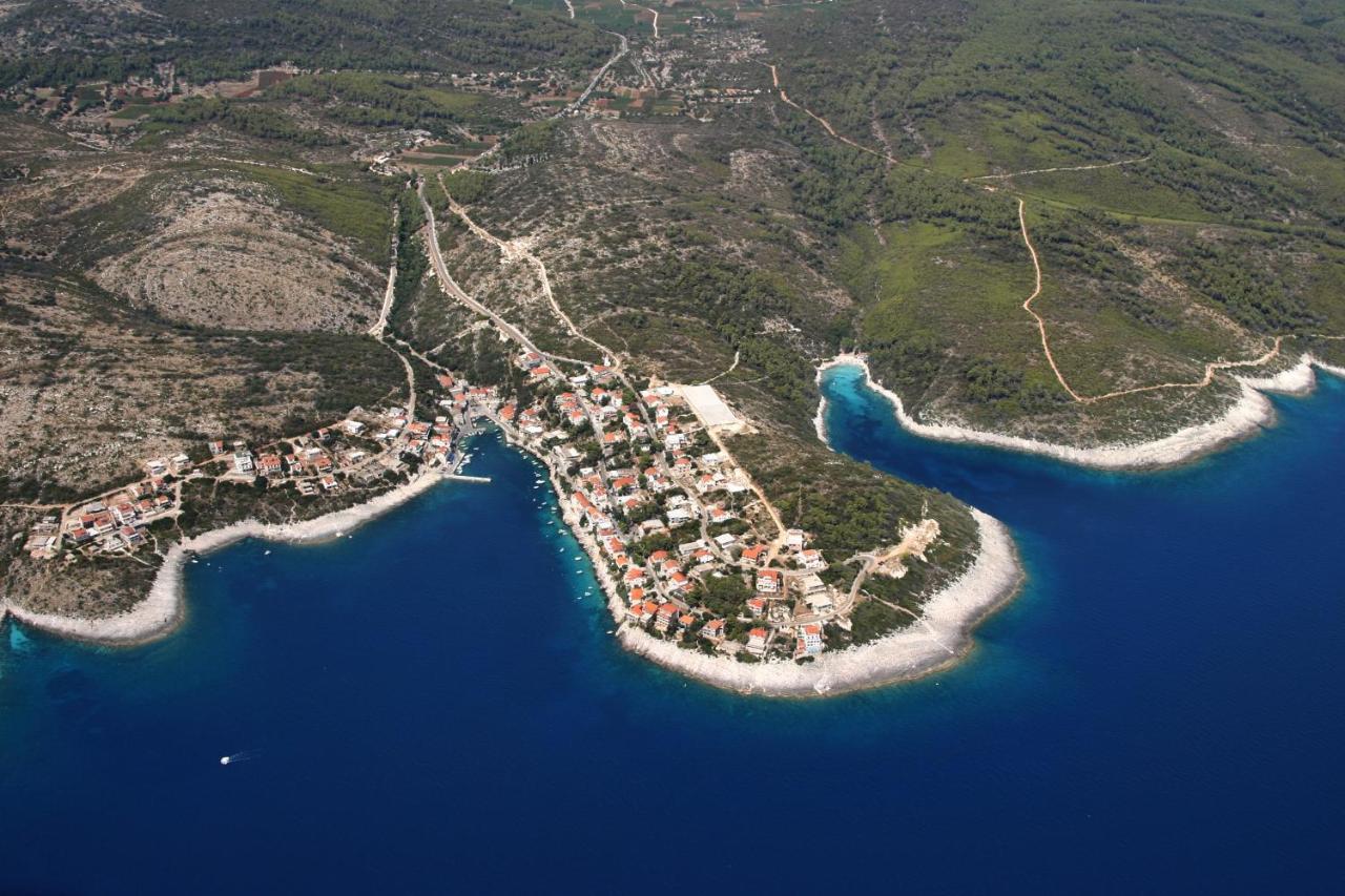 Apartments By The Sea Zavalatica, Korcula - 546 Exterior photo